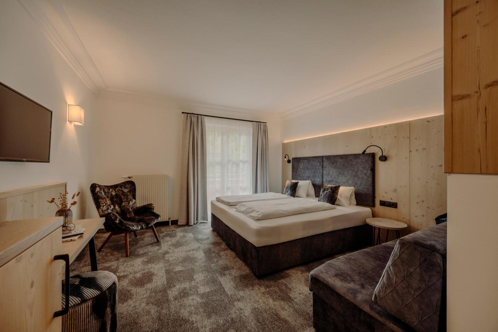 Resl Hotel 4*