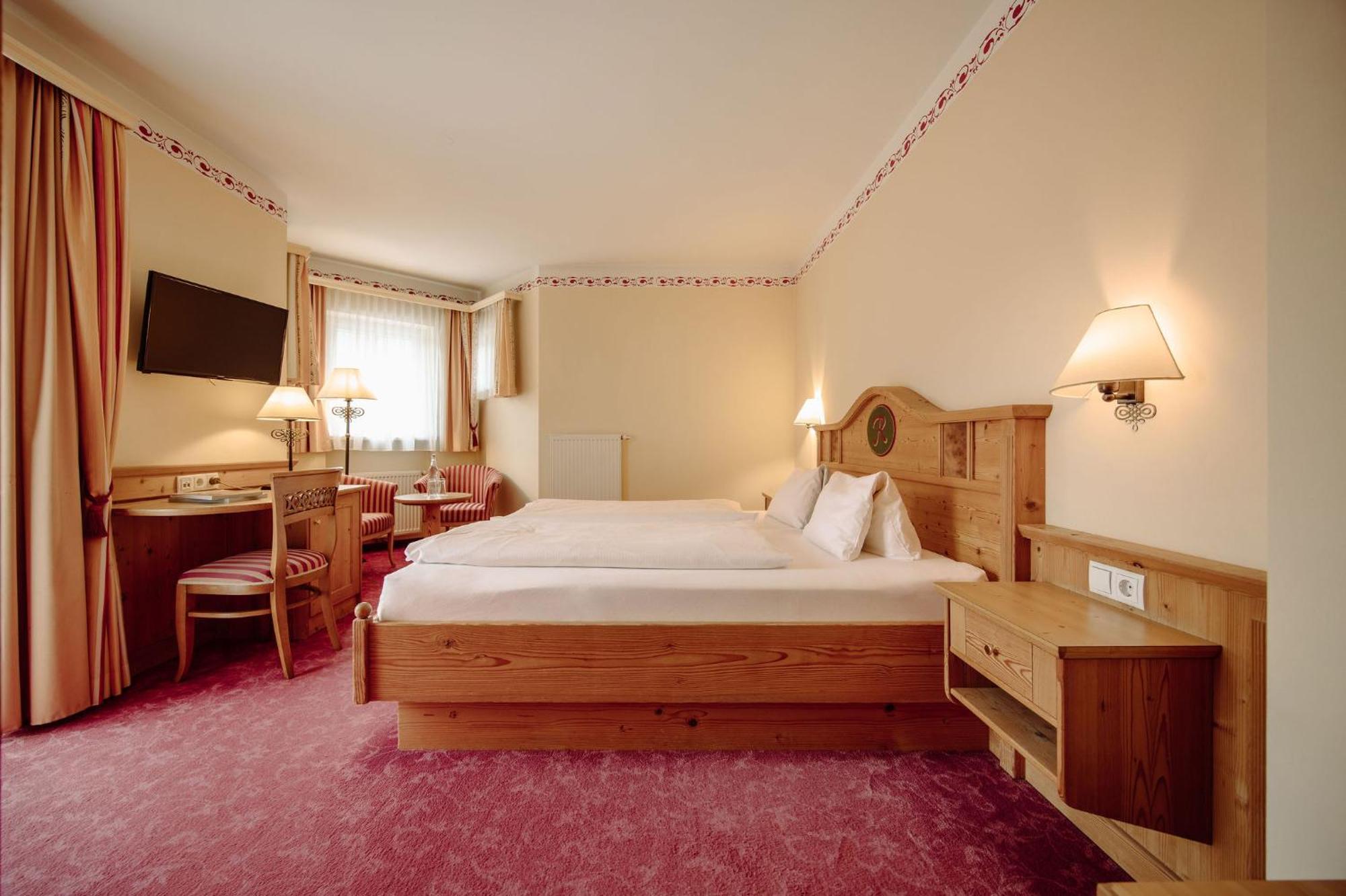Hotel Familienresort Reslwirt Flachau